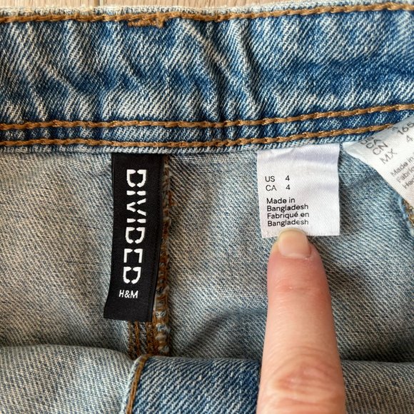 Denim button skirt SZ 4 - Picture 2 of 6